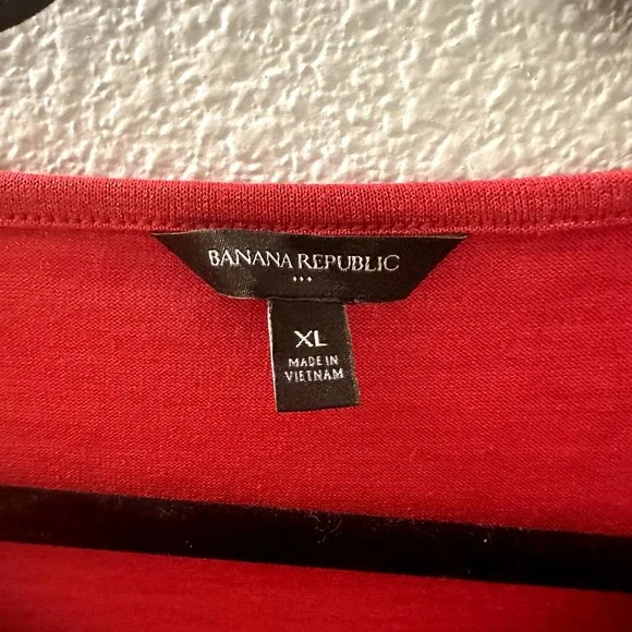 Banana Republic Women's Red Shimmery Sleeveless Tank Top Size XL - Picture 5 of 8